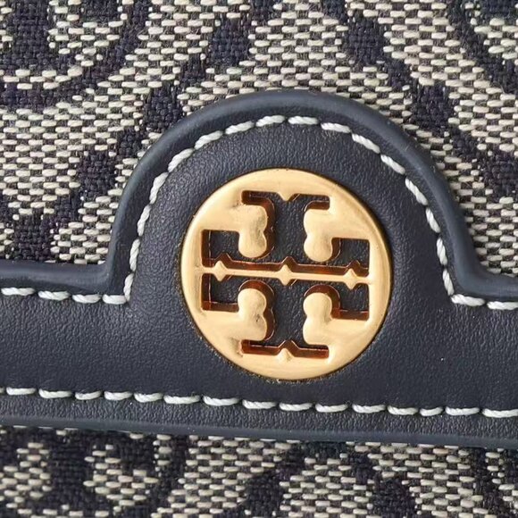 Tory Burch - Picture 4 of 7